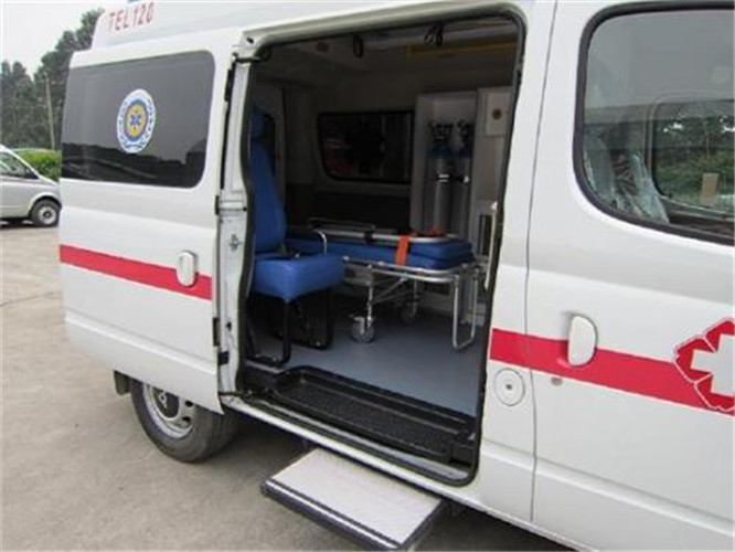米易救护车出租服务案例7