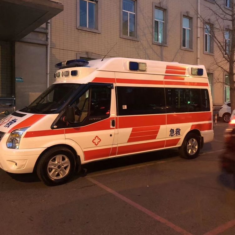 米易夜间租赁救护车护送病人转院：安全转运的 8 大核心注意事项